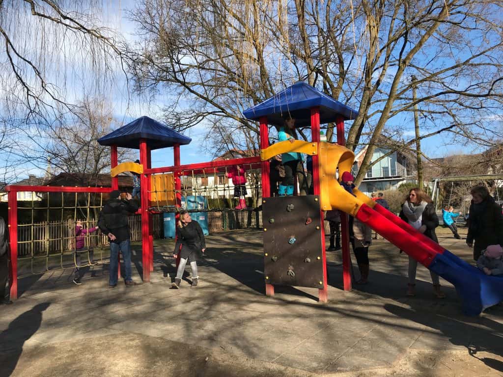 Spielplatz in Herrschen am Ammersee, Ausflug mit Kind, Münchener Umland