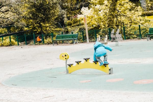 Spielplatz Jardin des Plantes mit Kindern in Toulouse mit Kleinkindbereich