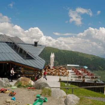 Familienwanderung Osttirol - Kindermeile am Golzentipp - Wandern mit Kindern in Osttirol und einkehr zur Alm