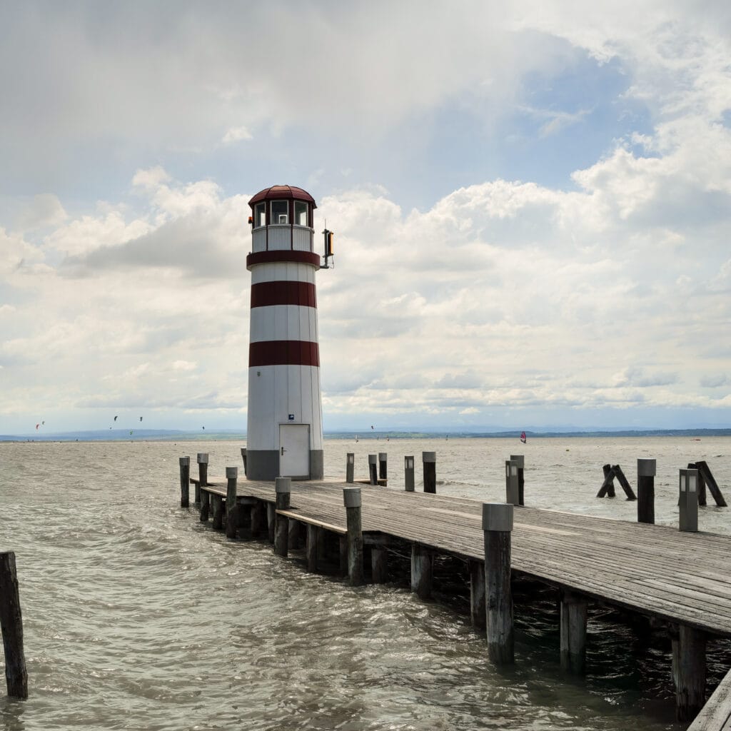 Podo Beach in Podersdorf am Neusiedler See mit Kindern - Abenteuerspielpatz und Strandbad in einem