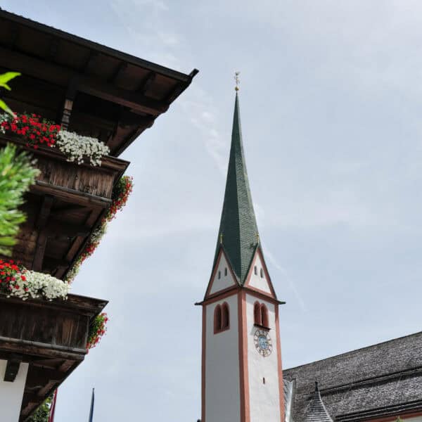 Alpbachtal - ein Dorf blüht auf in Tirol mit Kindern