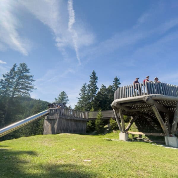 Familienausflug Tirol: Der Serlespark und die Sommerrodelbahn