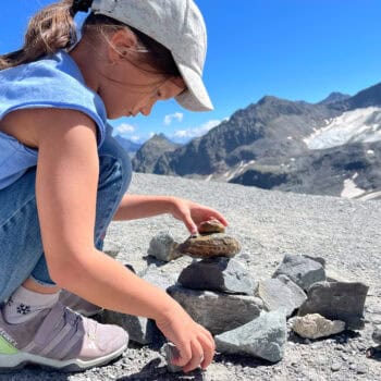 Familienzeit im Stubaital genießen - gerade an warmen Sommertagen kommt der Ausfugt auf den Stubai Gletscher wie gerufen