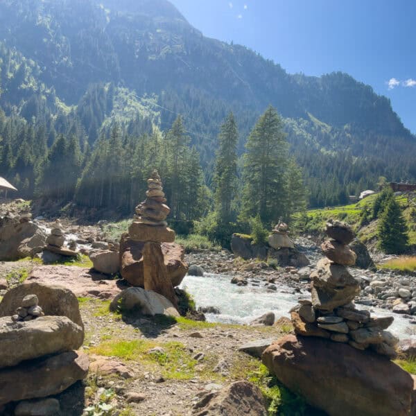 Unterwegs in Tirol mit Kindrn - eine der schönsten Familienwandrungen in Tirol ist der WildeWasserWeg  eintlang am Bach